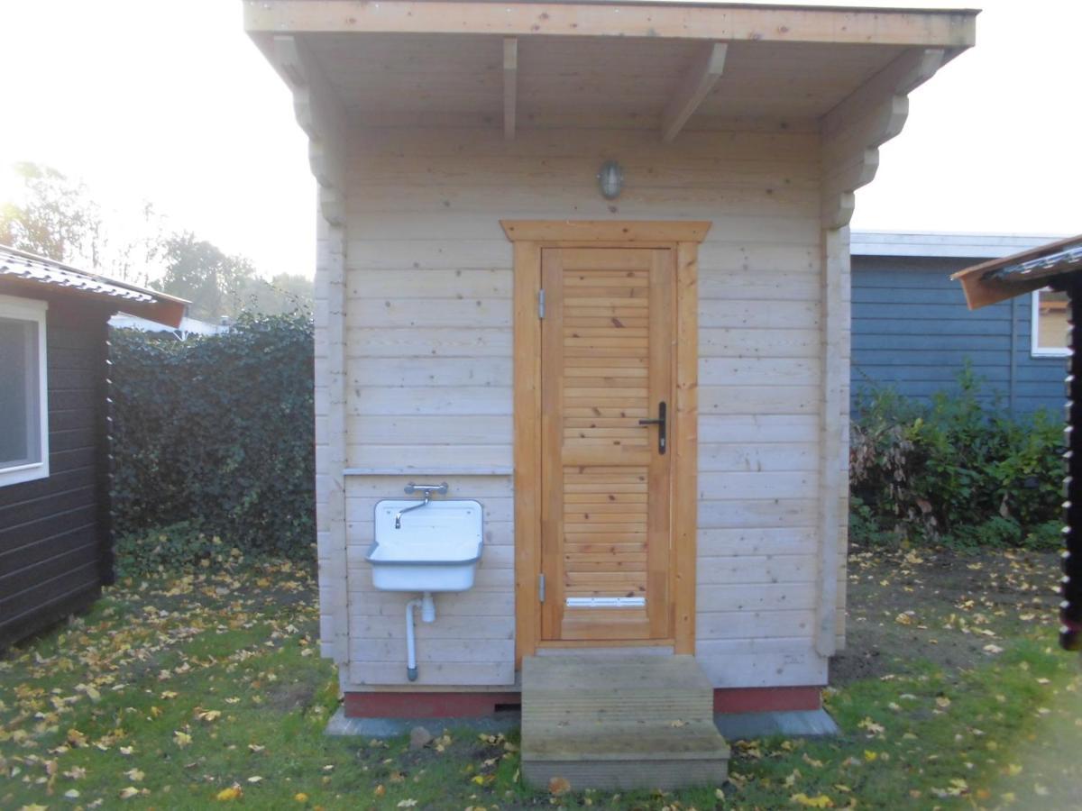 Vakantiepark t Urkerbos - Blokhutje Bagian luar foto